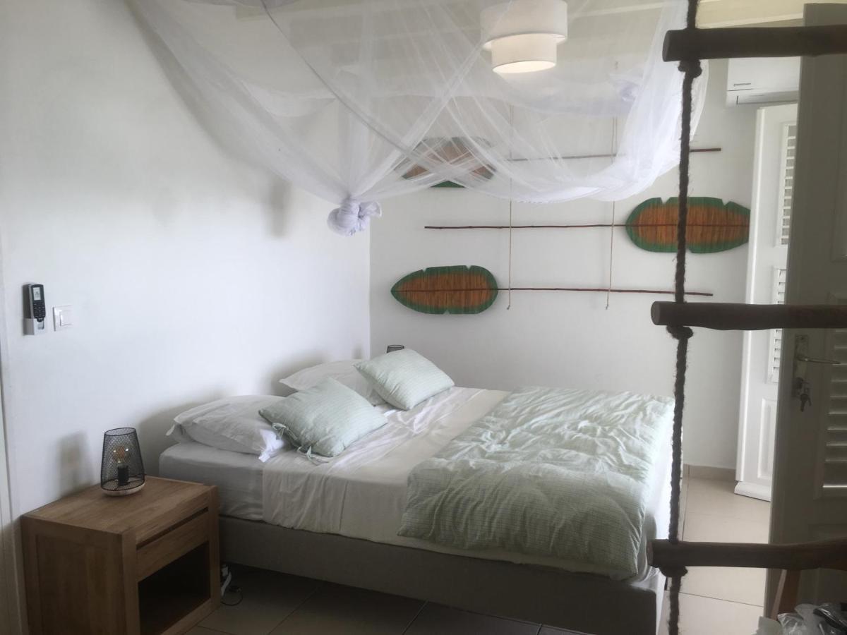 Villa Laureal Grand-Bourg  Екстериор снимка
